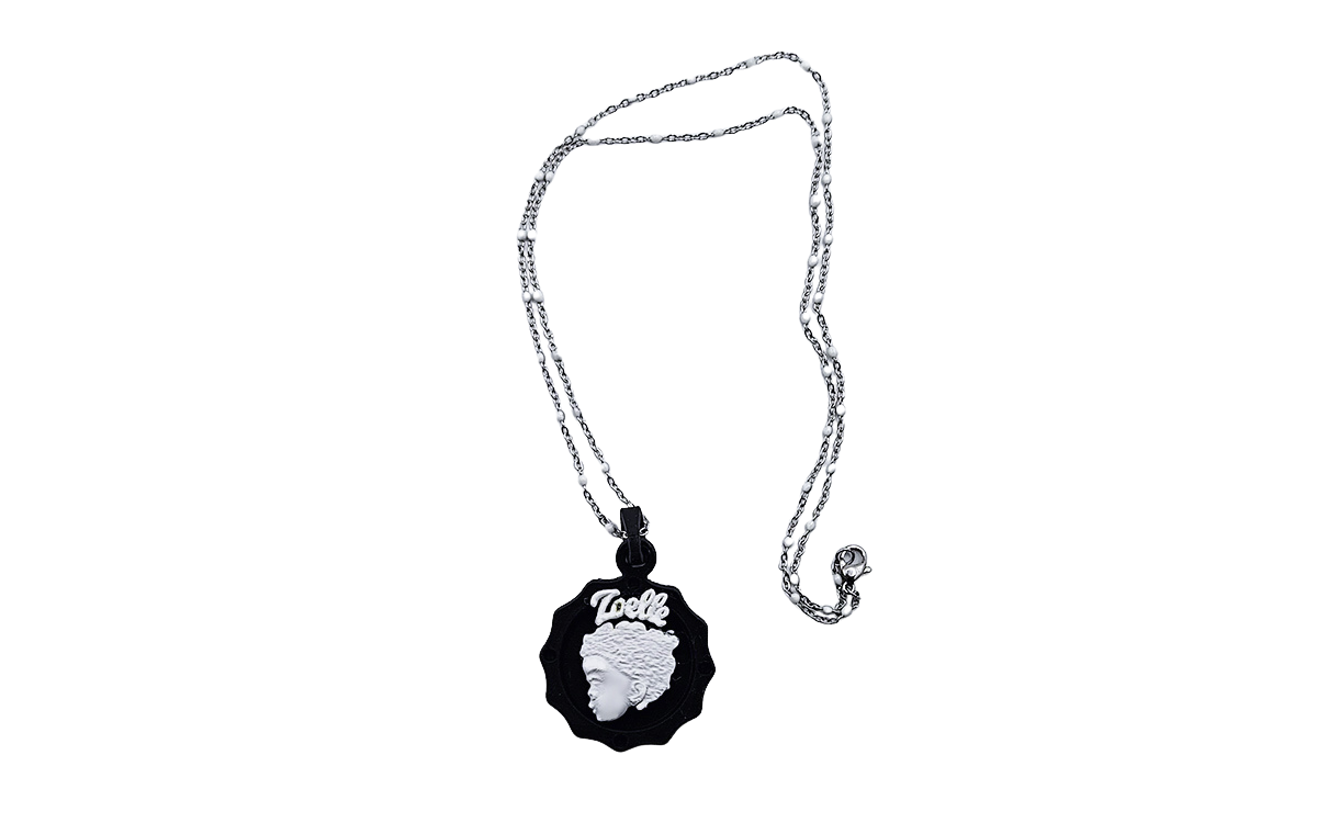 Black/White Zoelle Pendent 20" silver chain (Keepsake)