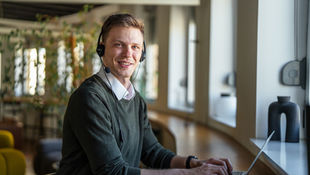 Customer service as a strategic differentiation model: Designing high-value customer service in a world of increasing complexity