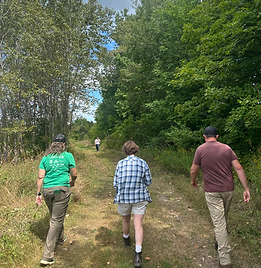 team walking.HEIC