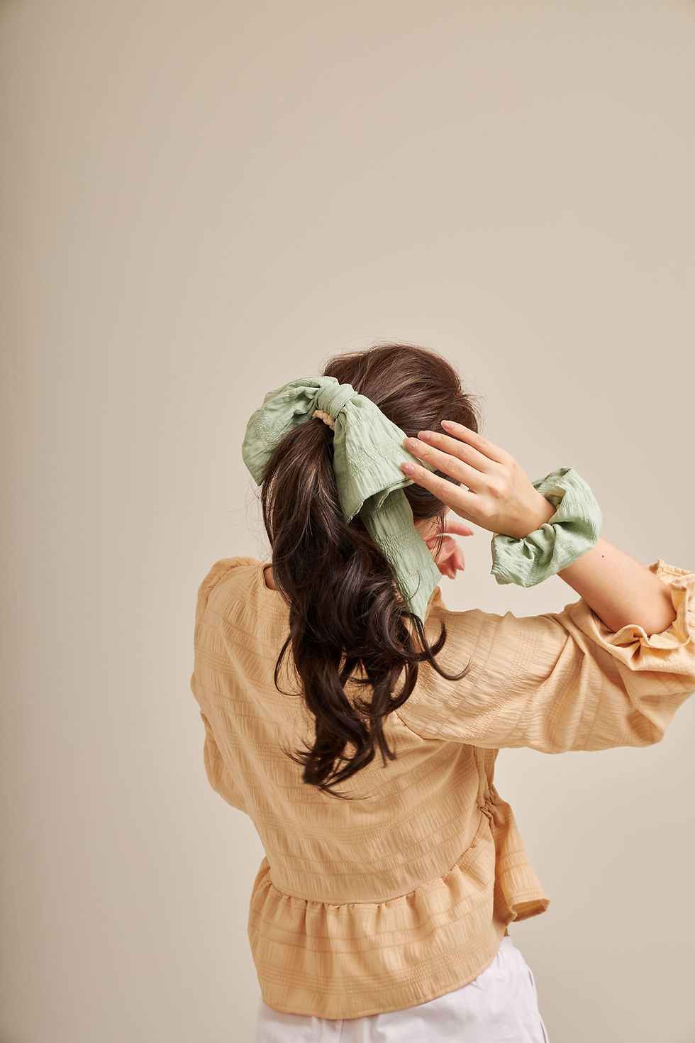 ภาพขนาดย่อ: BOW HAIR TIE - candy
