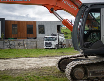 Digging without damage using hydro excavation