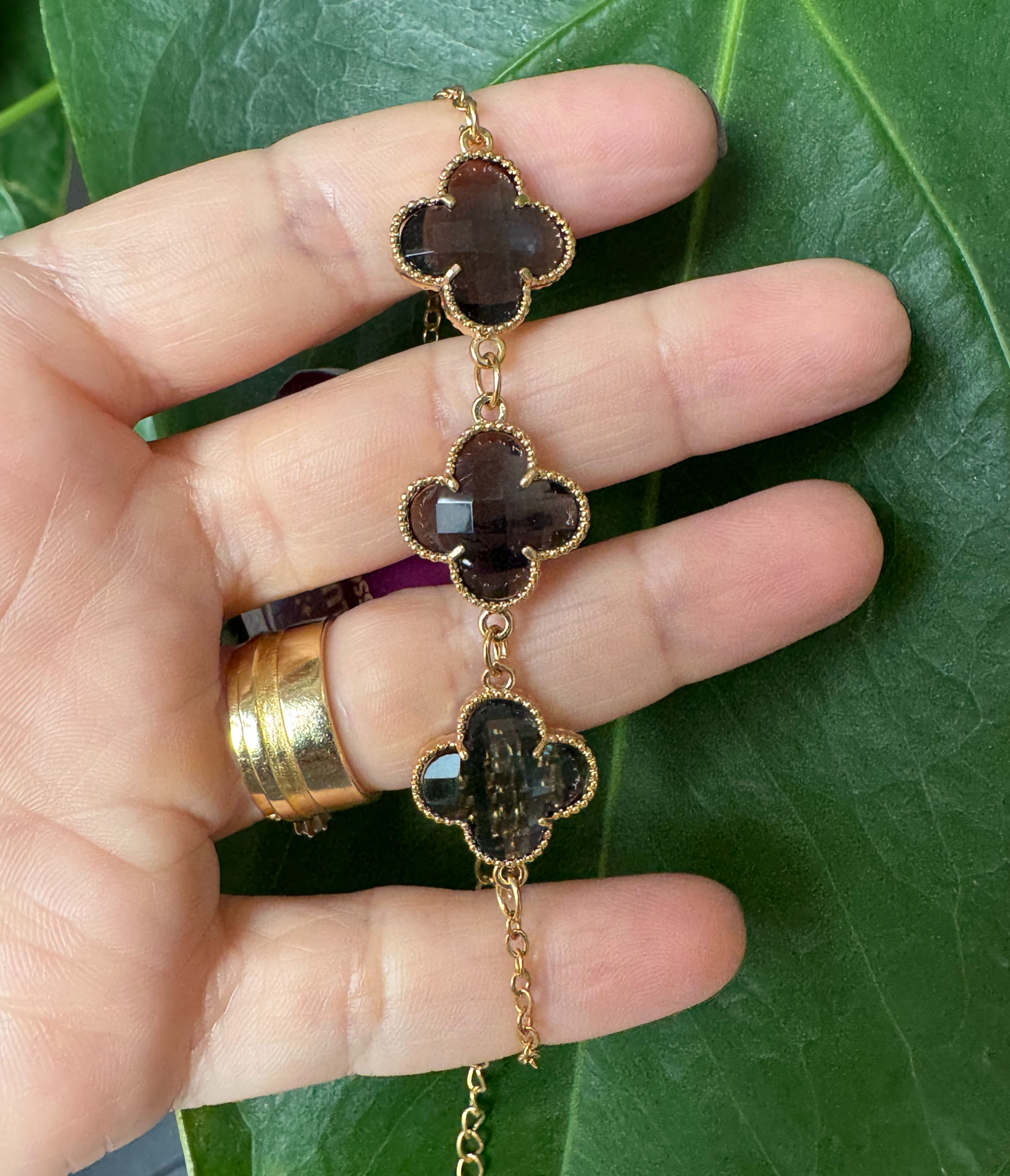 Pulseira Trevos Folheada