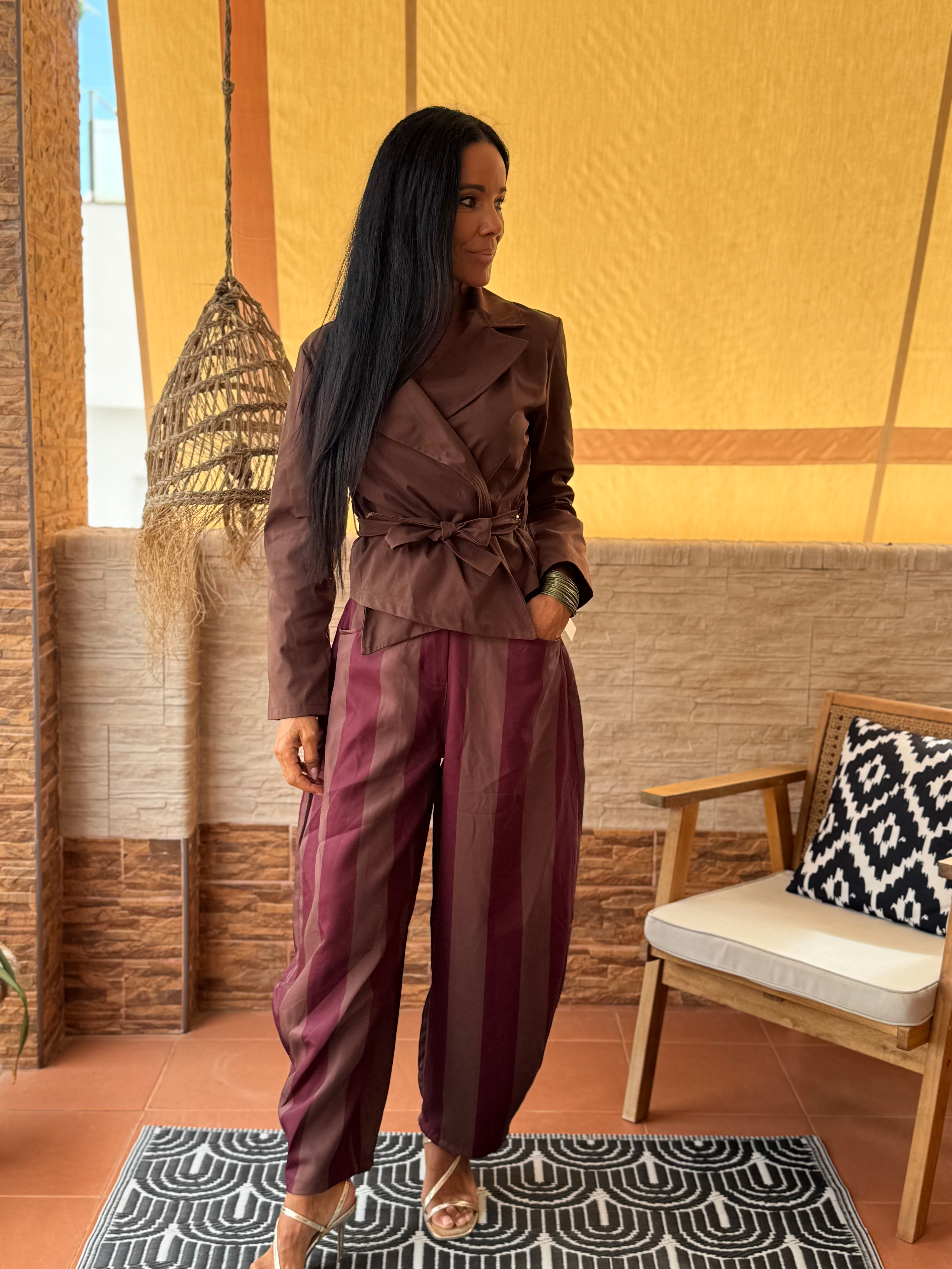 Pantalón rayado