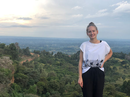 Karibu (= willkommen)