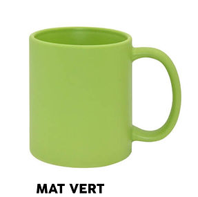 mug en céramique blanc, personnalisé et imprimé par l'atelier de personnalisation Atelier Skyl.