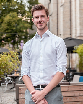Diplomering_CMD-COM_Promo's_NielsPriem-10.jpg
