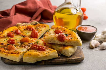fette-di-pizza-con-pomodoro-e-olio.jpg