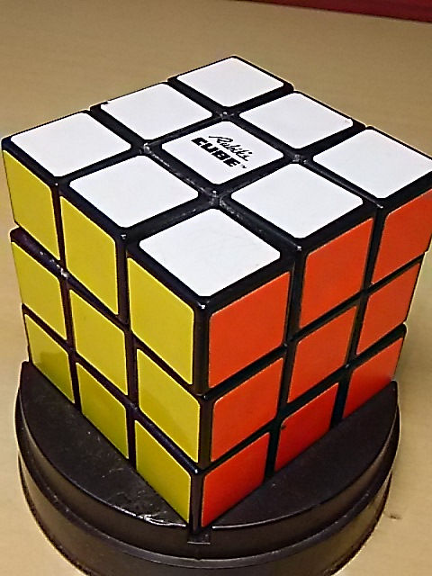 RUBIK'S CUBE