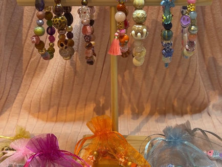 Nieuwe Armbanden juf Sas