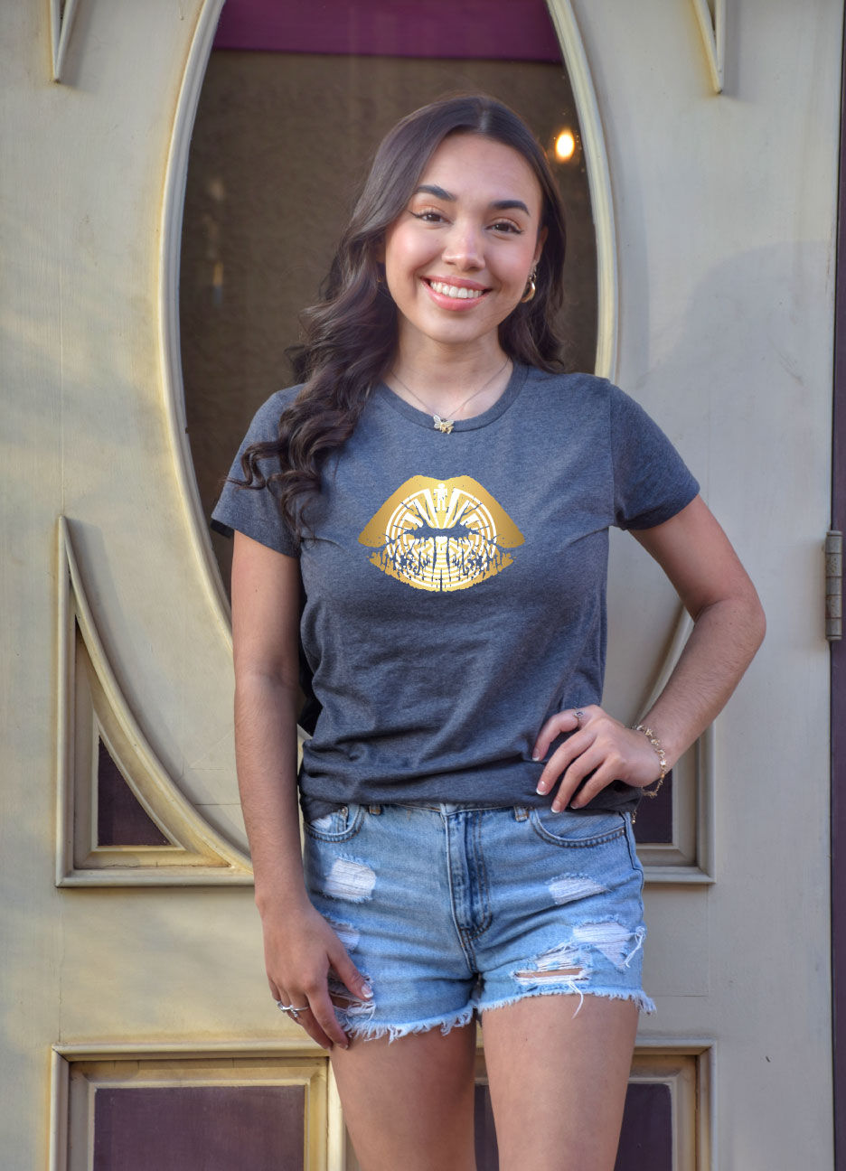 Thumbnail: Gold Man in the Maze lips Graphite T-Shirt