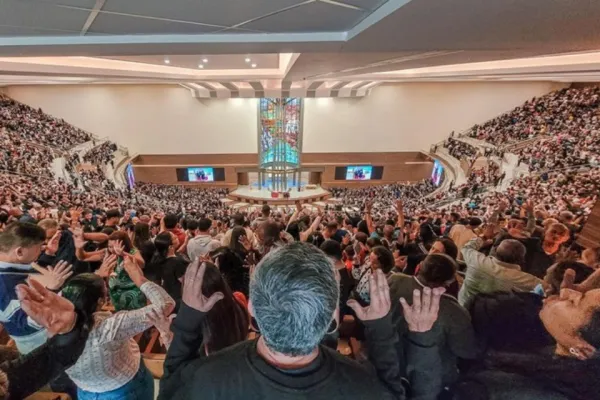 Em Pernambuco, 35 candidatos usam referências evangélicas no nome de urna; apenas 2 estão no campo da esquerda