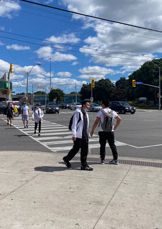 wide radius turns with pedestrians.jpeg