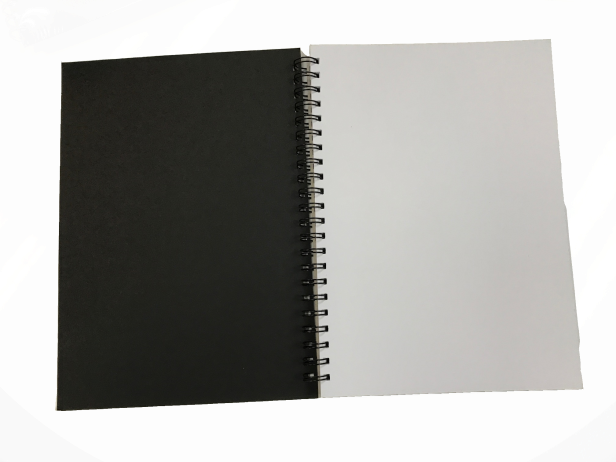 Thumbnail: A4 50頁側線圈畫簿(135gsm 硬皮黑色)