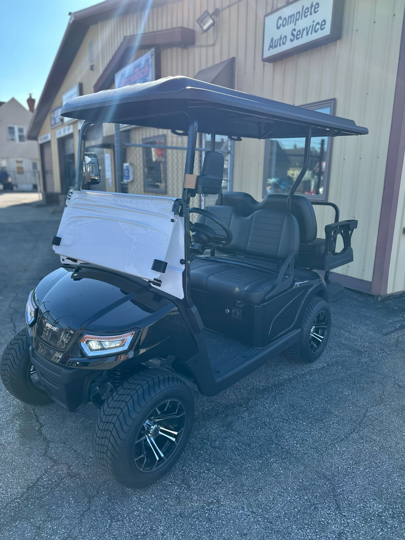 Brand New MadJax E Series Lithium 4 seater