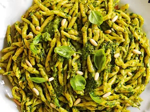 🌿 Trofie al Pesto Genovese (Trofie with Basil Pesto)