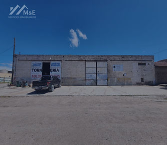 Amplio Galpón en esquina + Terreno en VENTA