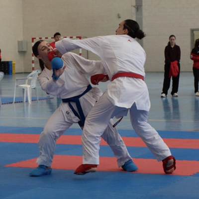 El Palau dels Esports de Elche acoge una intensa competición con el CADU de Karate