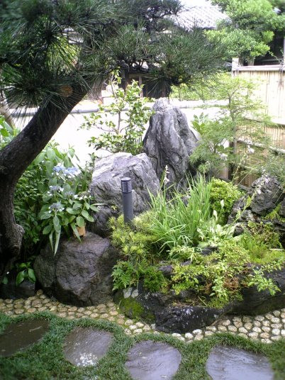 植木屋 | 寺嶋造園 | 東京都練馬区 | 造園業 | 庭木剪定| 外構工事