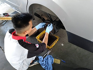 車検時のブレーキ廻りの整備や部品取替え作業