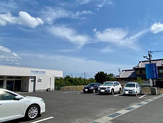 川口税理士事務所駐車場