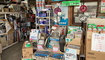藤原農機商会 店内