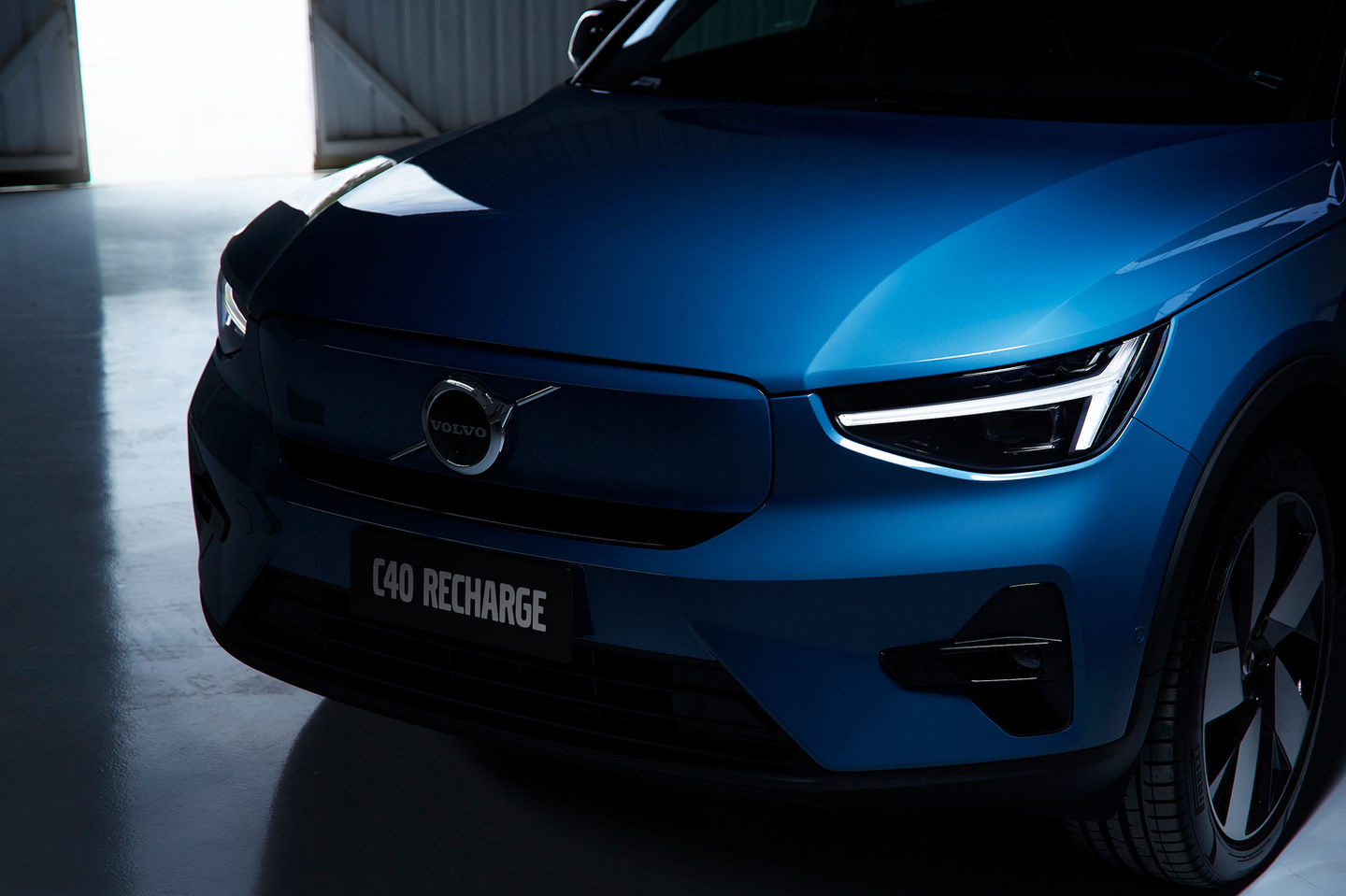 VOLVO C40