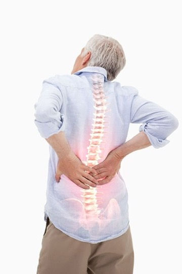¿Por qué sigo con dolor lumbar si ya me operaron una hernia de disco?