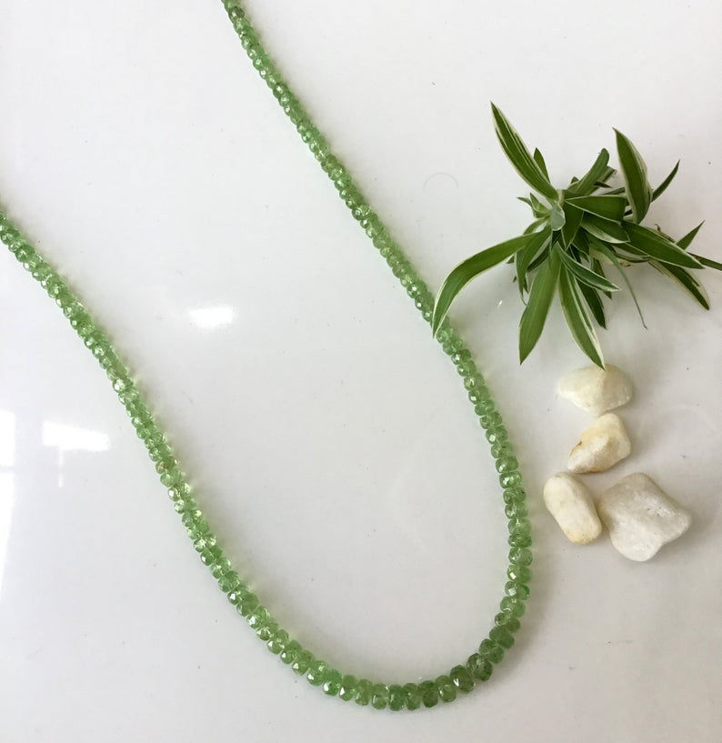 Miniatura: Natural Tsavorite Faceted Beads 1 Strand Gemstone