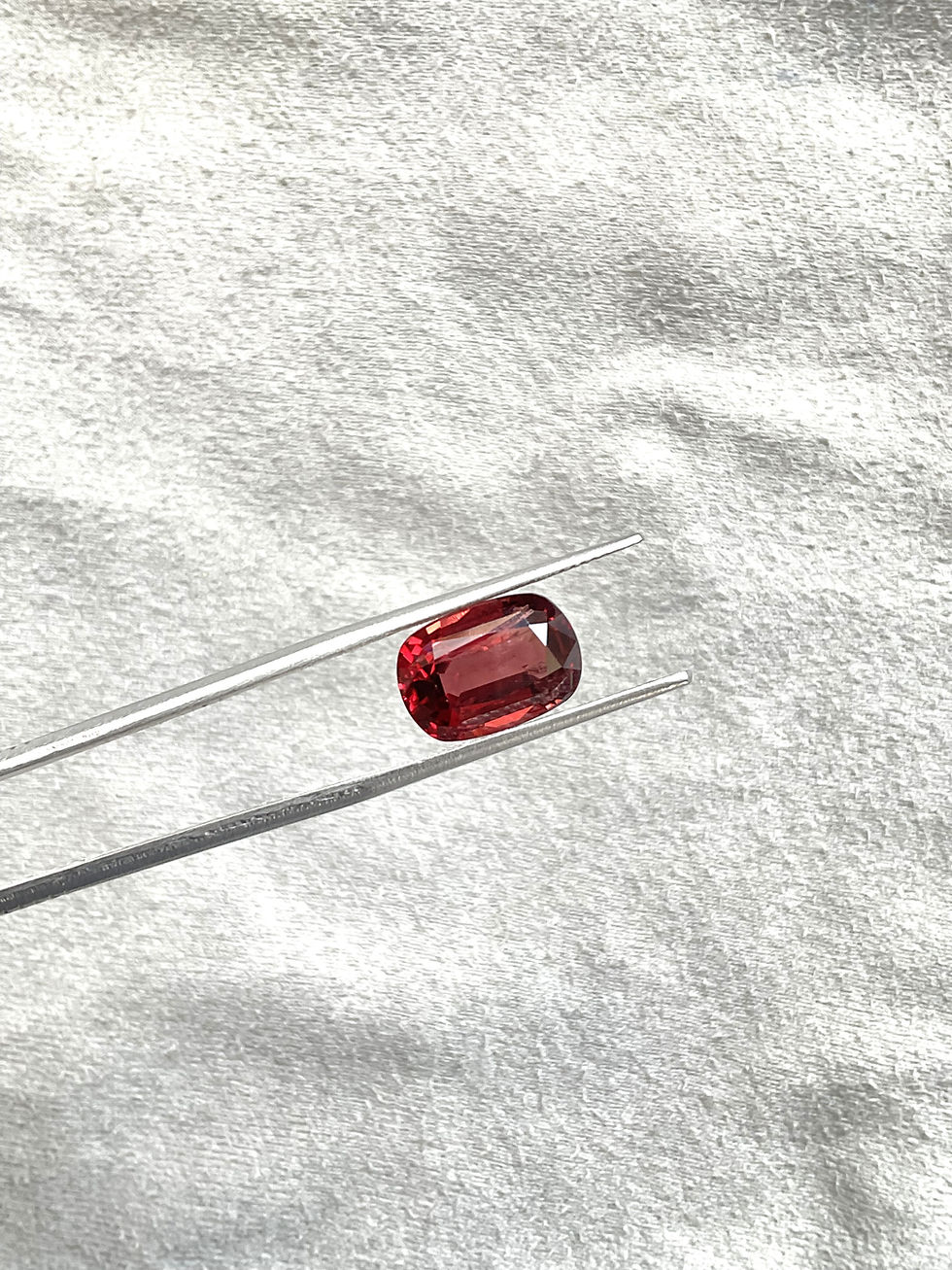 Miniature : 6.40 Carats orangy red burmese spinel cutstone oval for ring natural gemstone