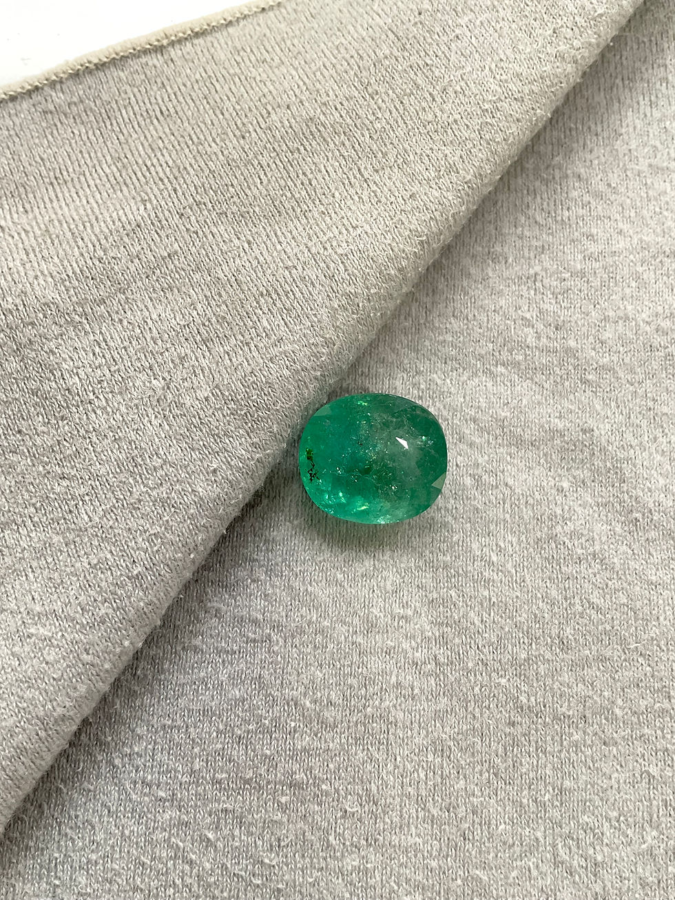 Miniatura: Certified 11.92 Carats GreenParaiba Tourmaline Oval Cut Stone for Fine Jewellery