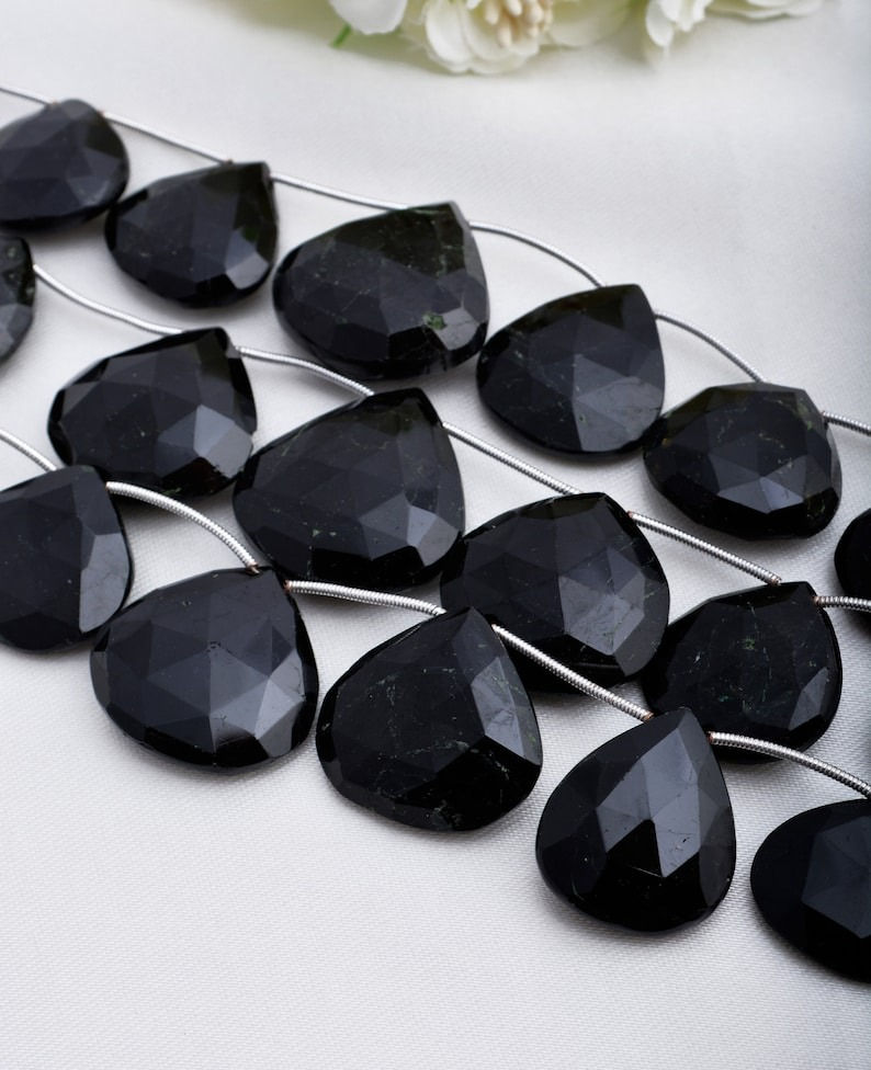 Miniatura: Clearance Deal Black Spinel Faceted Heart 3 strands Gemstone