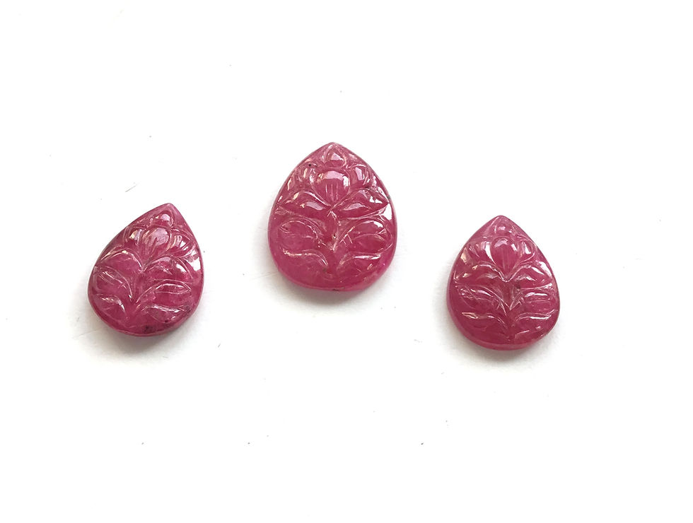 섬네일: Natural Mozambique Ruby Carved Heated ruby carving natural ruby For Jewelry