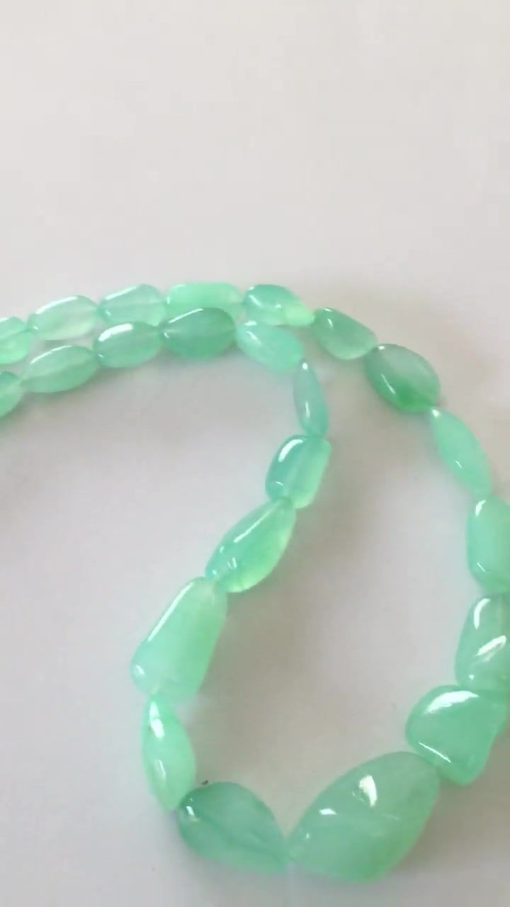Miniatura: Australian Chrysoprase Smooth Tumbles ( 300.40 Carats) 1 Strand Natural Gemstone