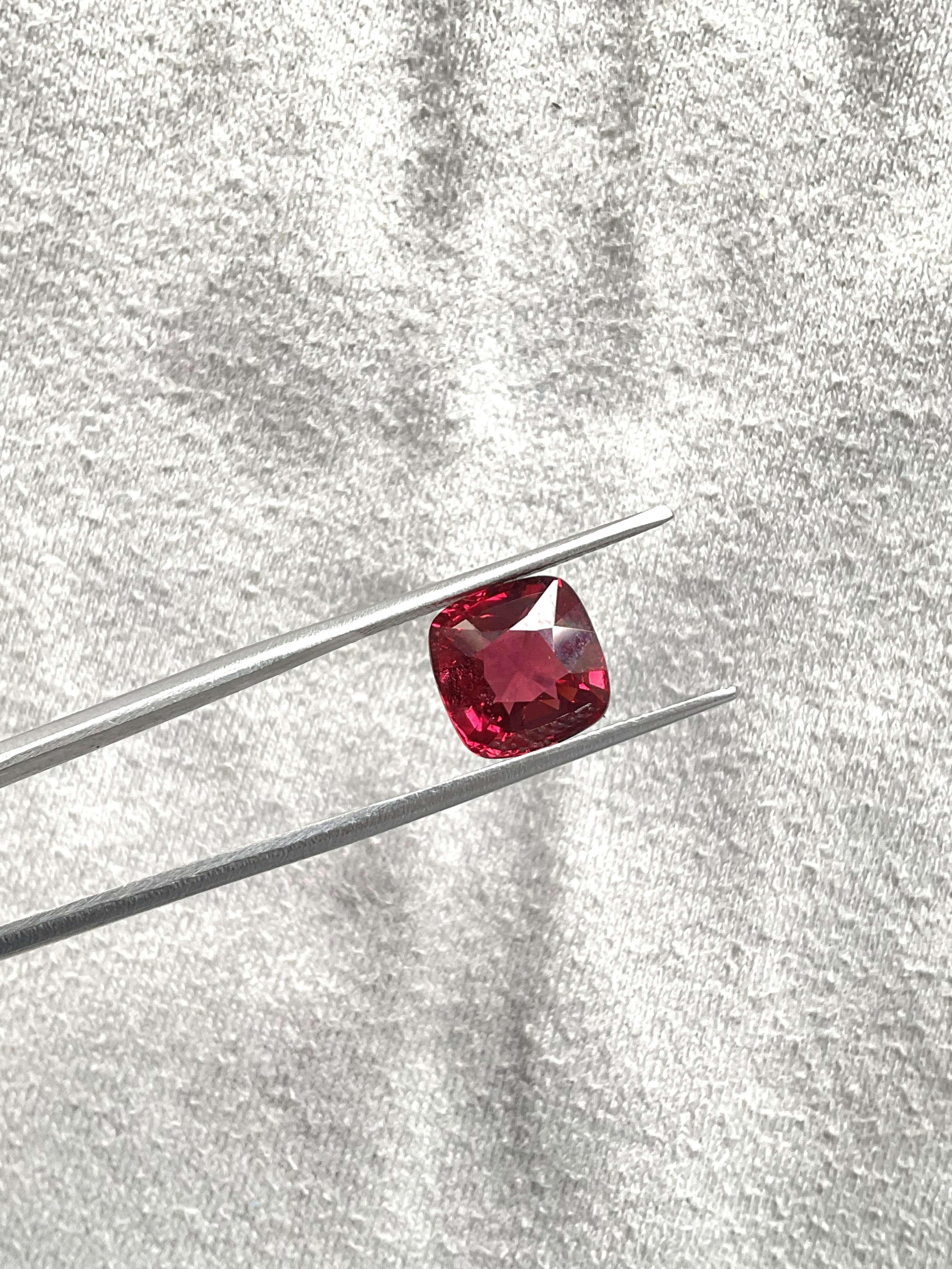 Certified 5.56 carats burmese red spinel natural cushion cut stone natural gems