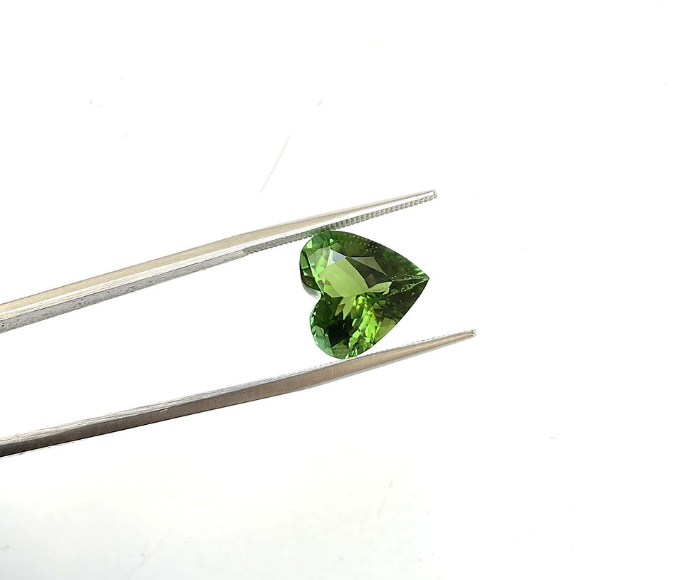섬네일: 6.30 Carats Green Tourmaline Heart Cut Stone Faceted Top Quality Natural Gem