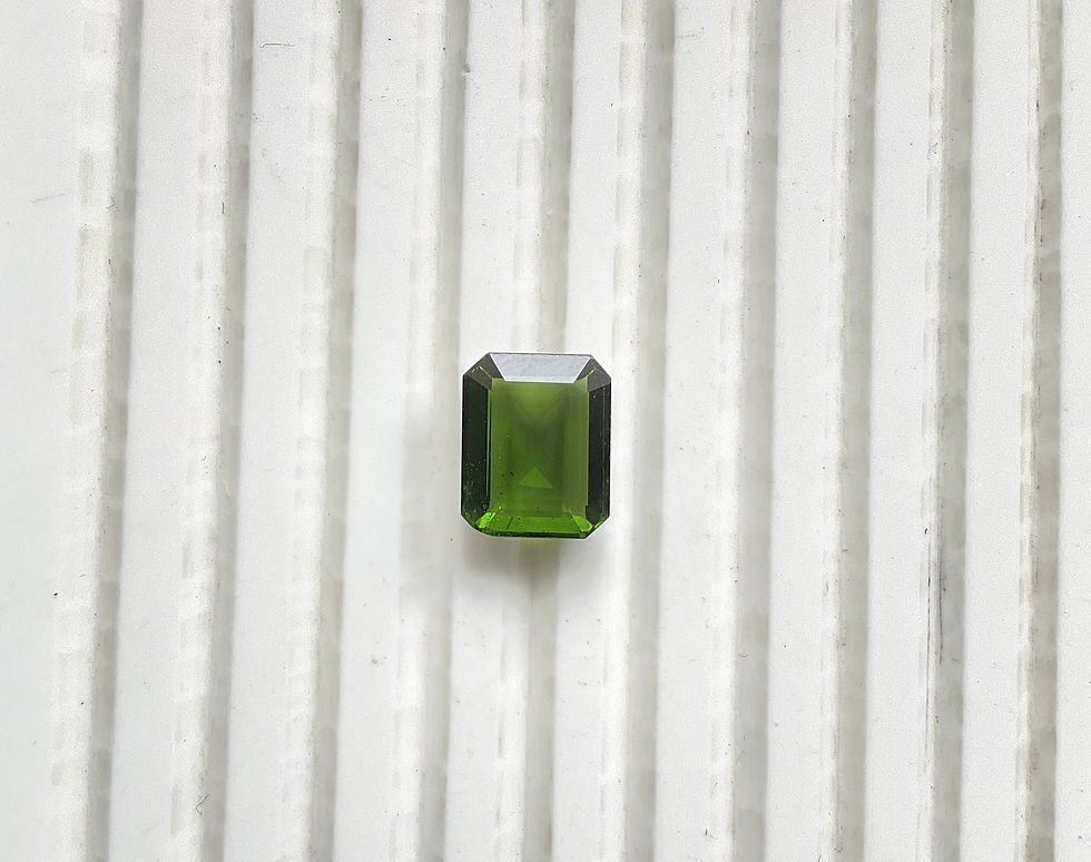 Miniatura: 4.80 carats green Tourmaline octagon Faceted cut stone Top Quality Natural gem