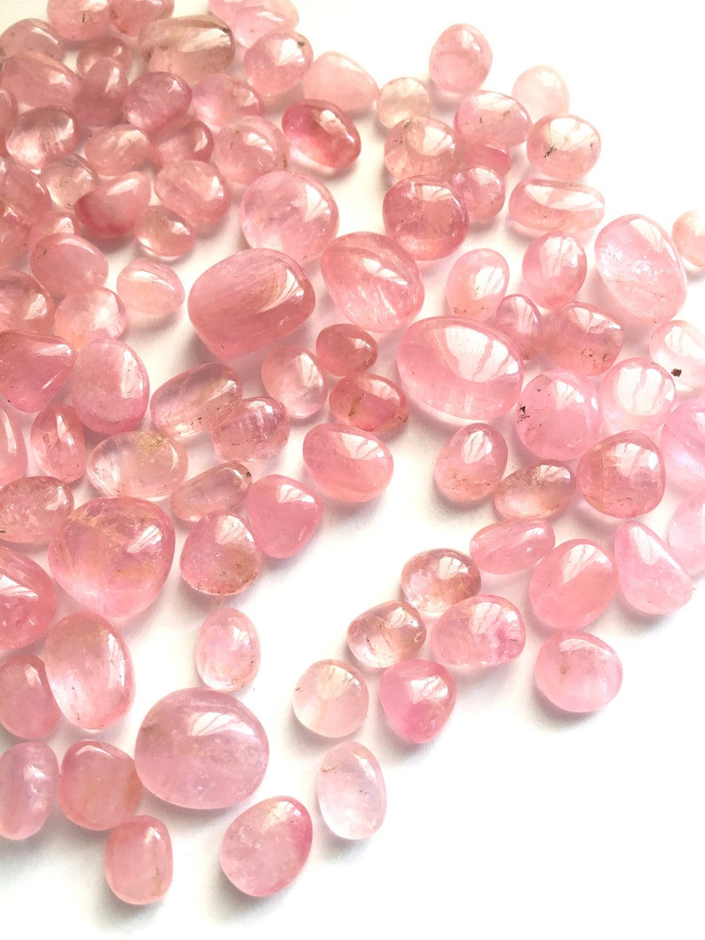 サムネイル： Burmese Tourmaline Plain Tumble Mix Shape Loose Gemstone