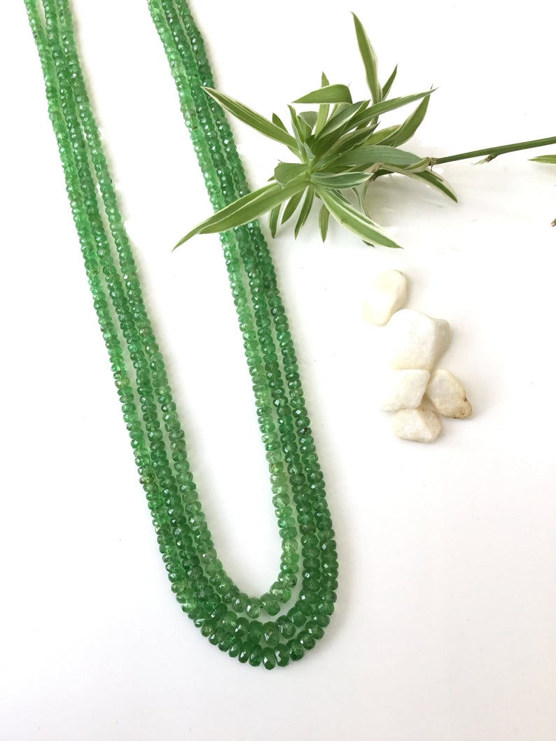 섬네일: Tsavorite Faceted Beads 3 Lines Necklace Natural Gemstone