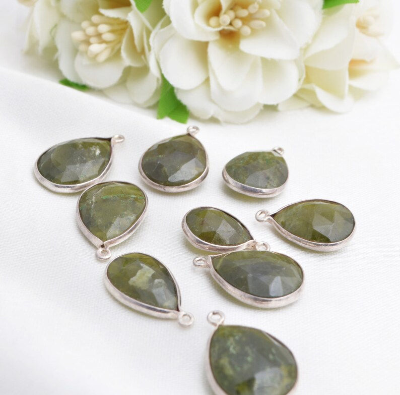 Miniatura: 925 Sterling Silver Vasonite Faceted Pears Natural Gemstone Pendants