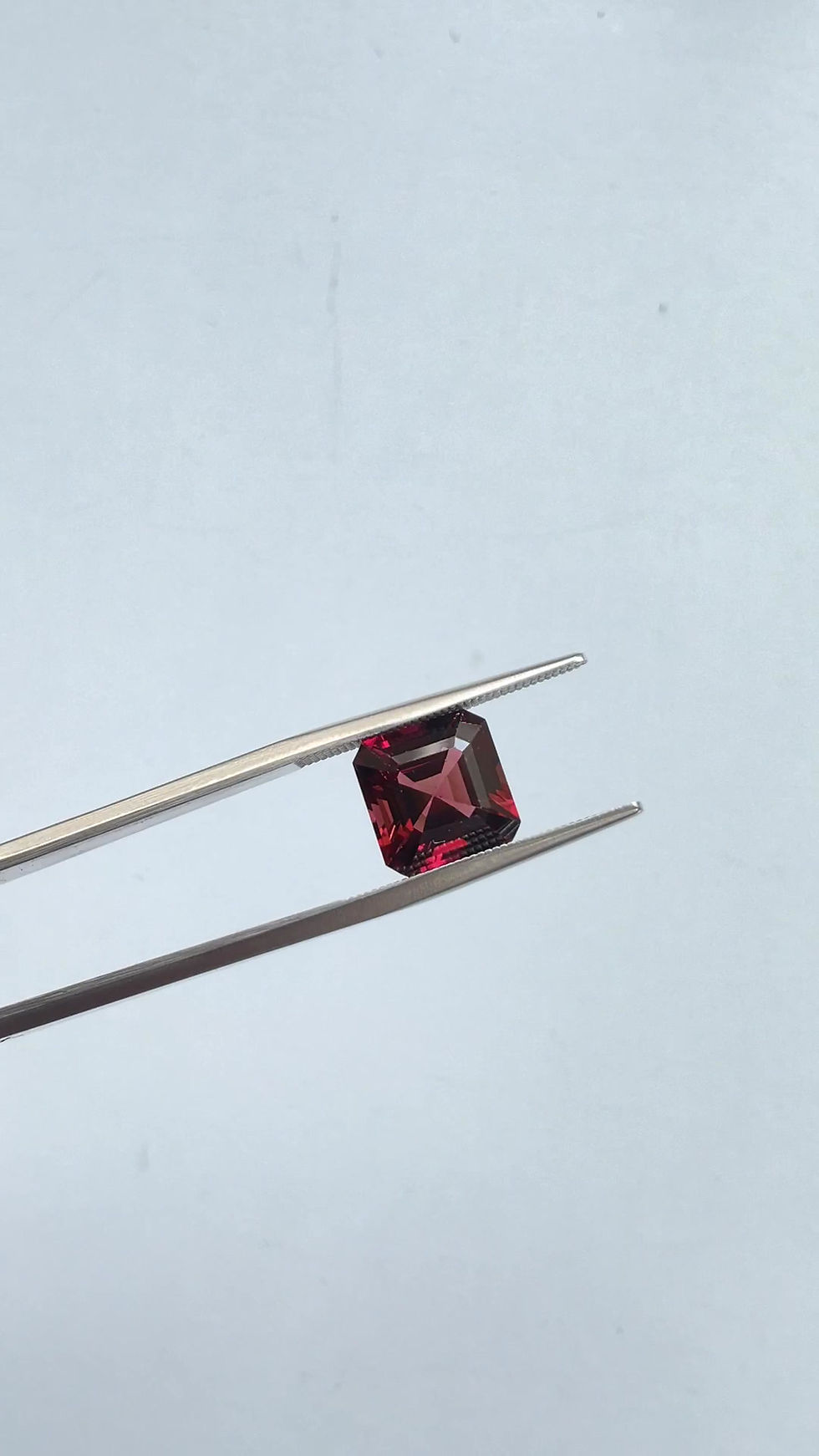 Miniaturbild: 4.00 Carats Pinkish red Top Quality Radiant Cut stone For Jewelry Natural Gem