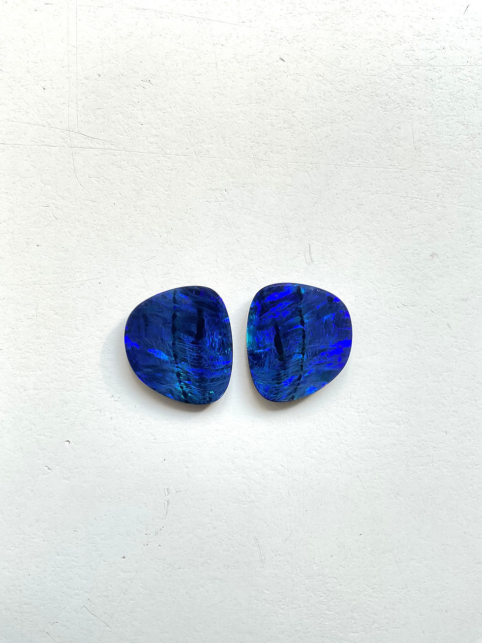 Miniature : 14.00 Carats Australian Opal Pair Royal Blue Flash play of Color Stone Gemstone