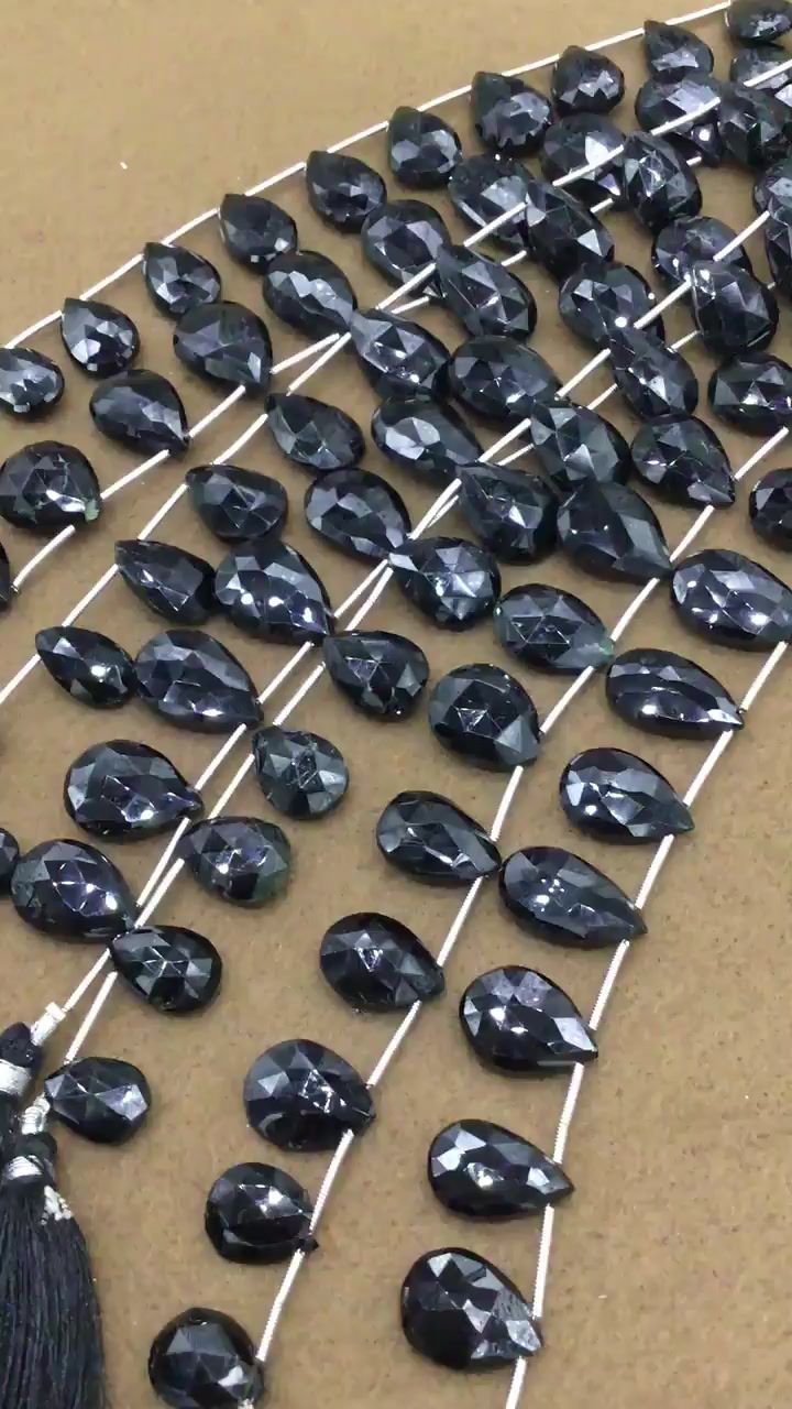 Miniatura: Clearance Deal Black Spinel Faceted Almond 7 strands Gemstone