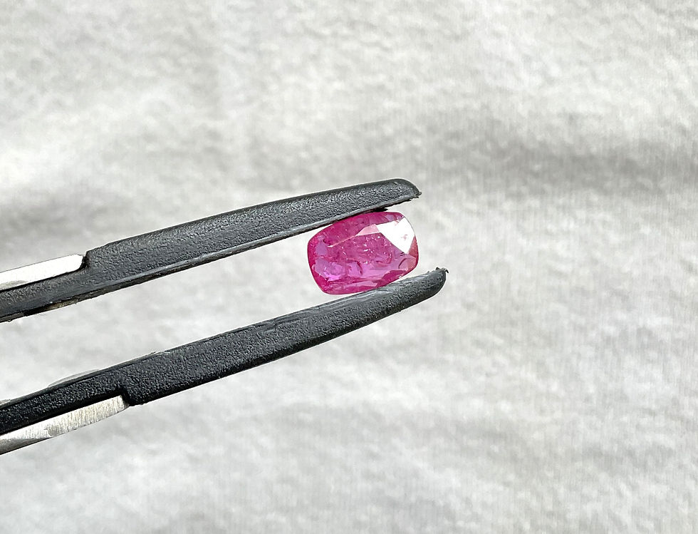 Miniatura: Certified 1.77 Carats Mozambique Ruby Cushion Faceted Cut stone No Heat Natural