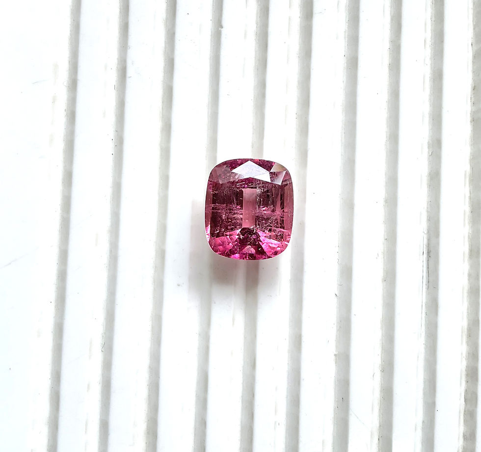 サムネイル： 10.26 Carat Top Quality Pink Tourmaline Cushion CutStone For Jewelry Natural Gem