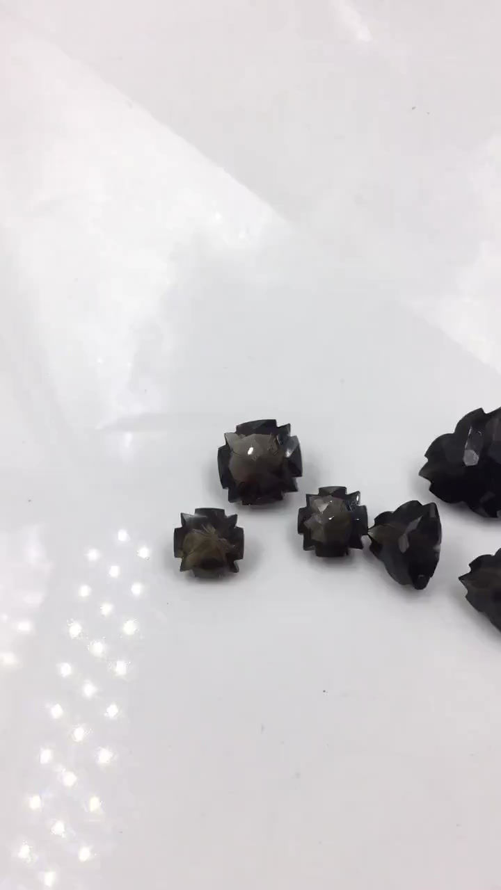 縮圖：Natural Smoky Quartz Fancy Carving Loose Gemstone