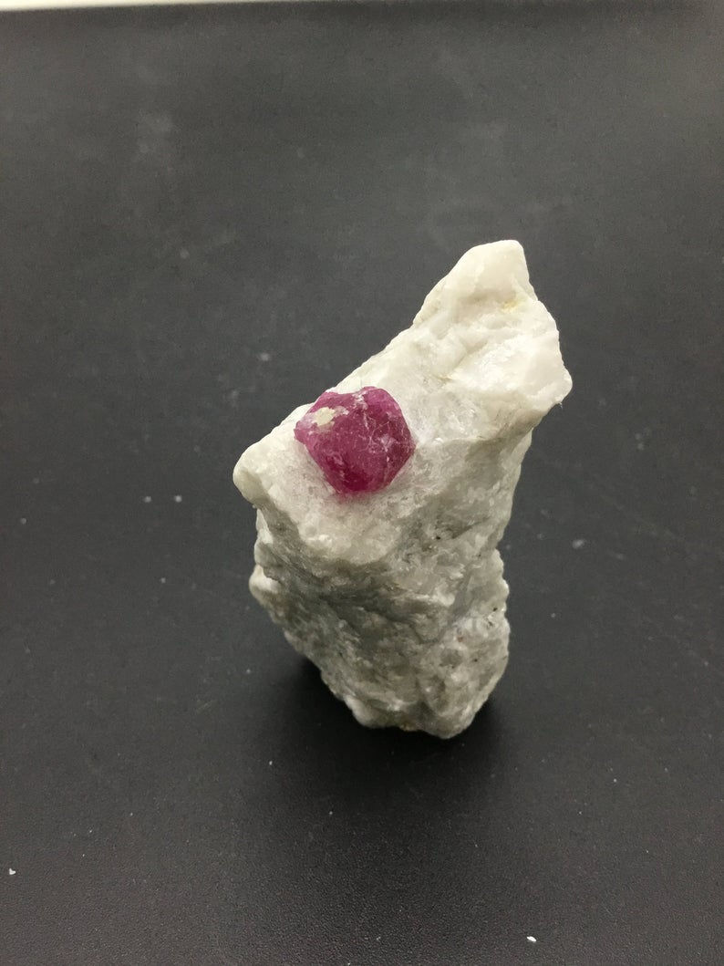 Miniatura: Ruby Specimen Natural Healing Crystal Mineral Directly from Mines 46.30 gram