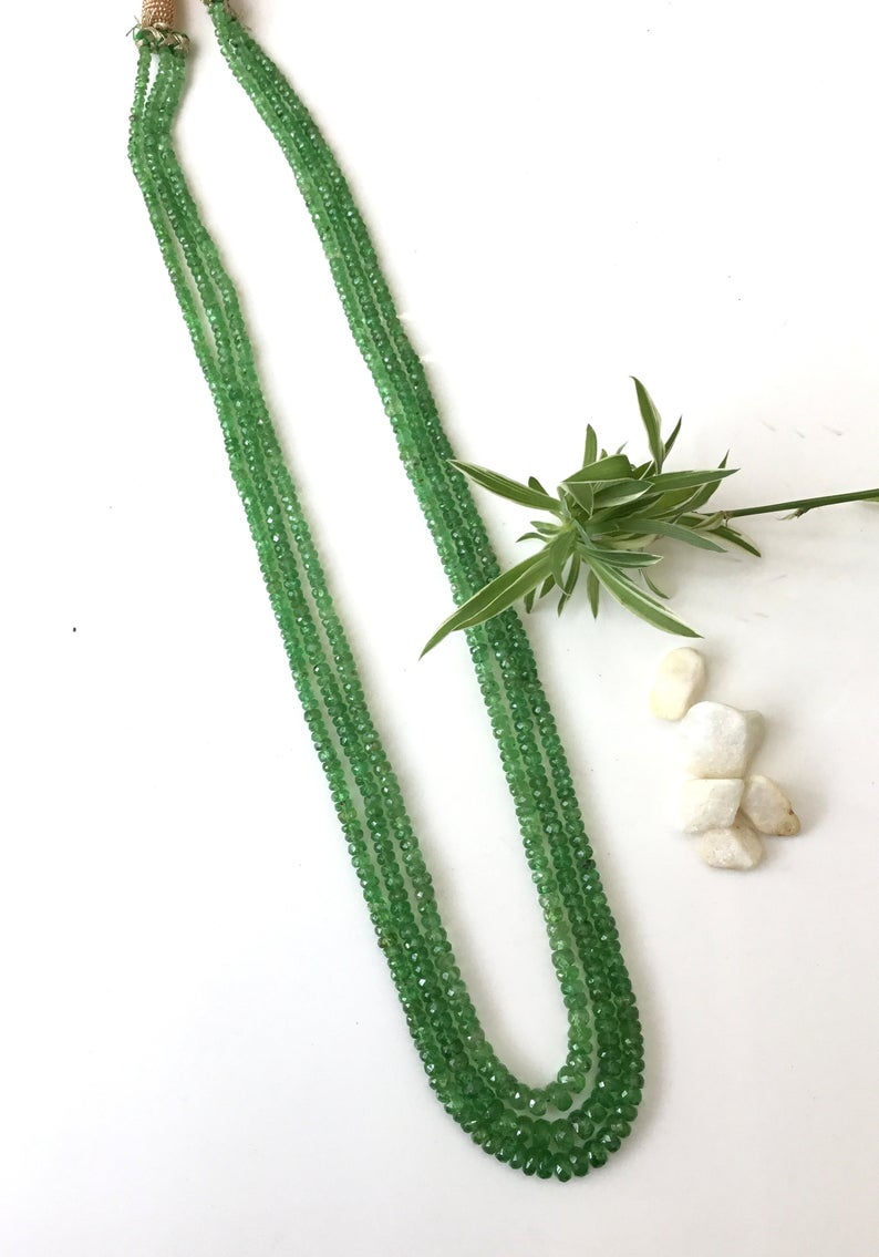 섬네일: Tsavorite Faceted Beads 3 Lines Necklace Natural Gemstone