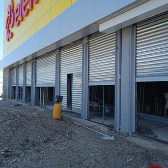 home-cortinas-metalicas-duela-europea.jpeg