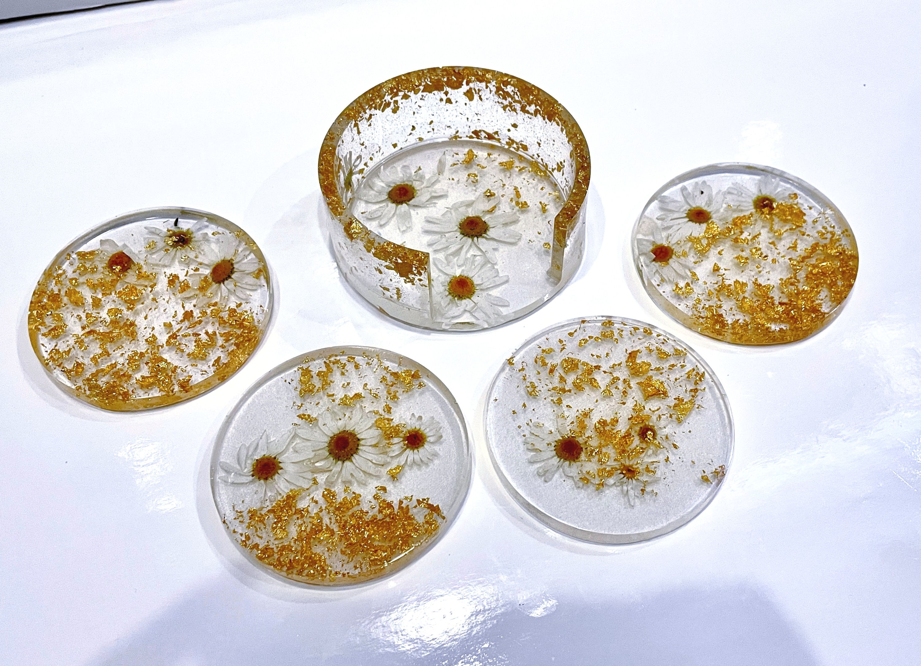 REAL Daisies and Glitter Coaster Set of 4 with Holder