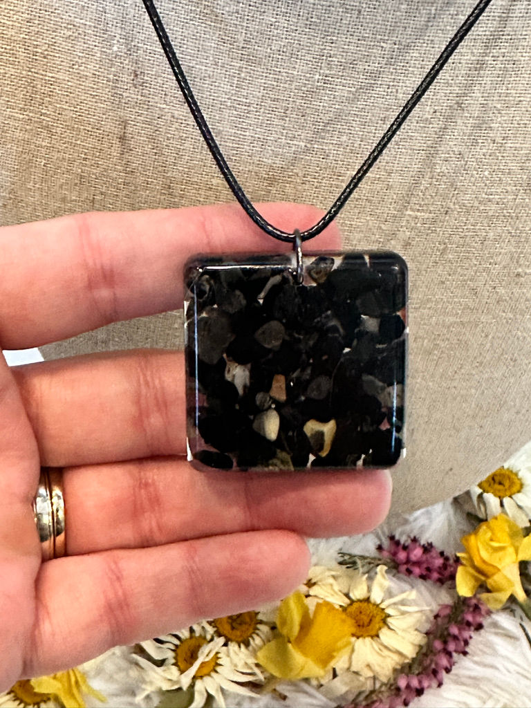 Thumbnail: Front view black onyx resin necklace